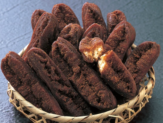 【快適新生活】ずっと愛される定番のお菓子「黒糖ドーナツ棒」を５人に